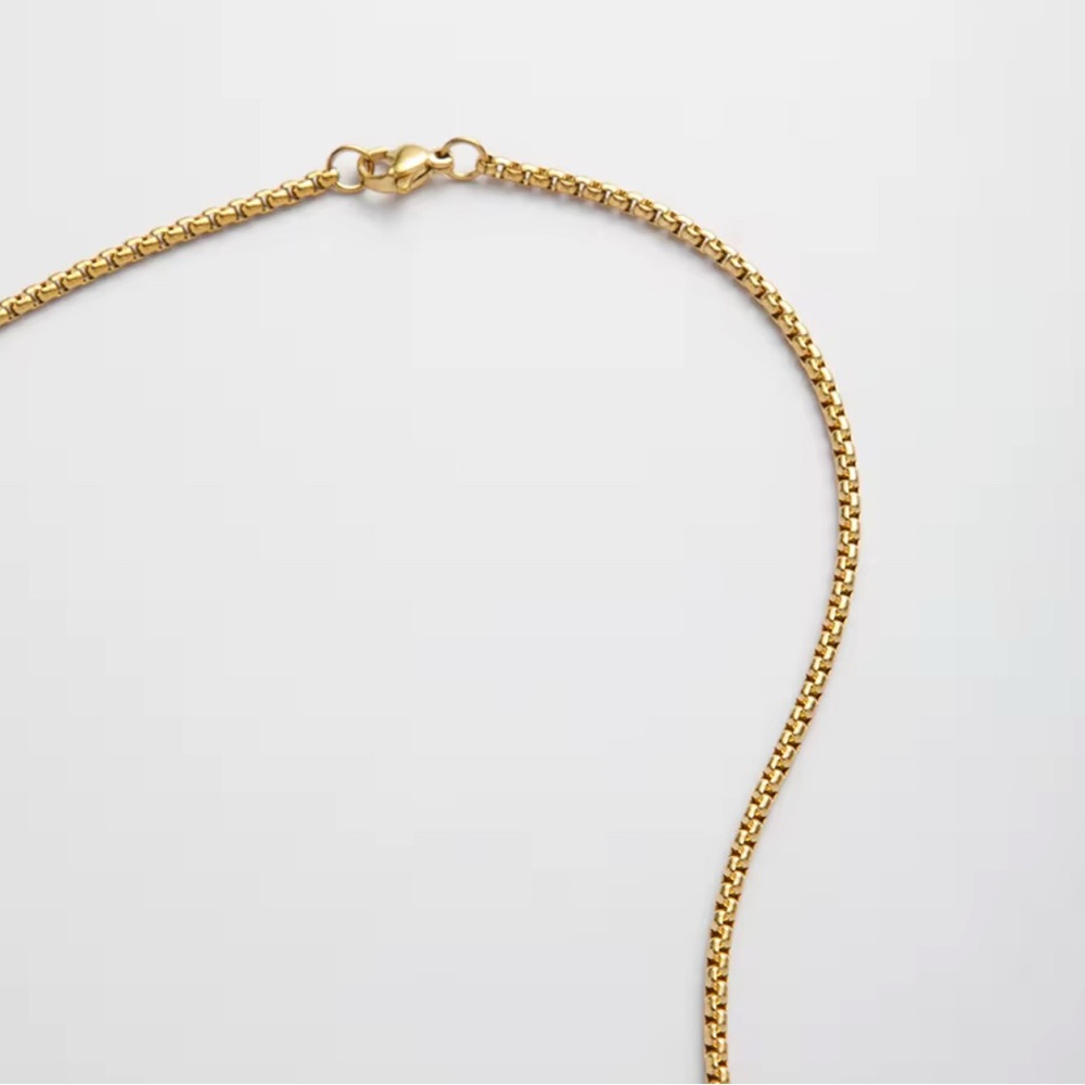 AMD Gold Necklace with Charm Rings - Picture 3 of 7